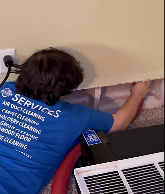 Rotobrush equipment used for professional air duct cleaning